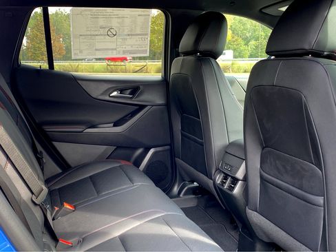 New 2025 Chevrolet Equinox RS w/ Safety and Technology Package image 22