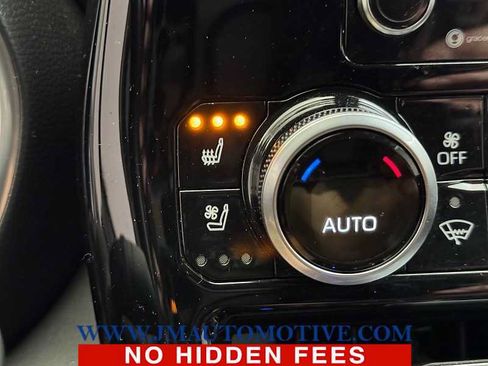 Used 2021 Toyota Highlander Limited AWD/4WD image 43