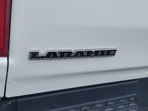 Used 2022 RAM 1500 Laramie AWD/4WD image 30