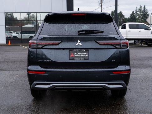 New 2026 Mitsubishi Outlander SE image 5