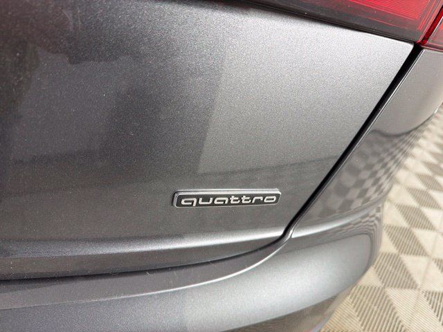 Used 2025 Audi Q8 Prestige AWD/4WD image 13