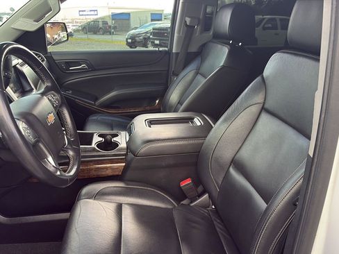 Used 2020 Chevrolet Tahoe LT image 12