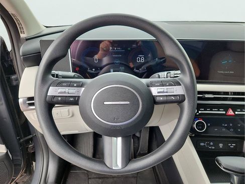 Used 2026 Hyundai Tucson SEL FWD image 19