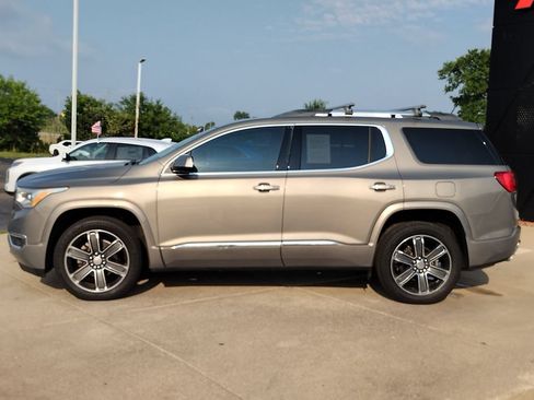Used 2019 GMC Acadia Denali FWD image 8