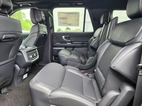 New 2026 Ford Expedition Max Platinum w/ Stealth Performance Package AWD/4WD image 16