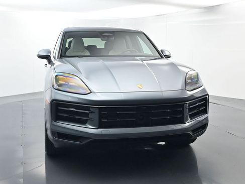 Certified 2026 Porsche Cayenne S AWD/4WD image 18