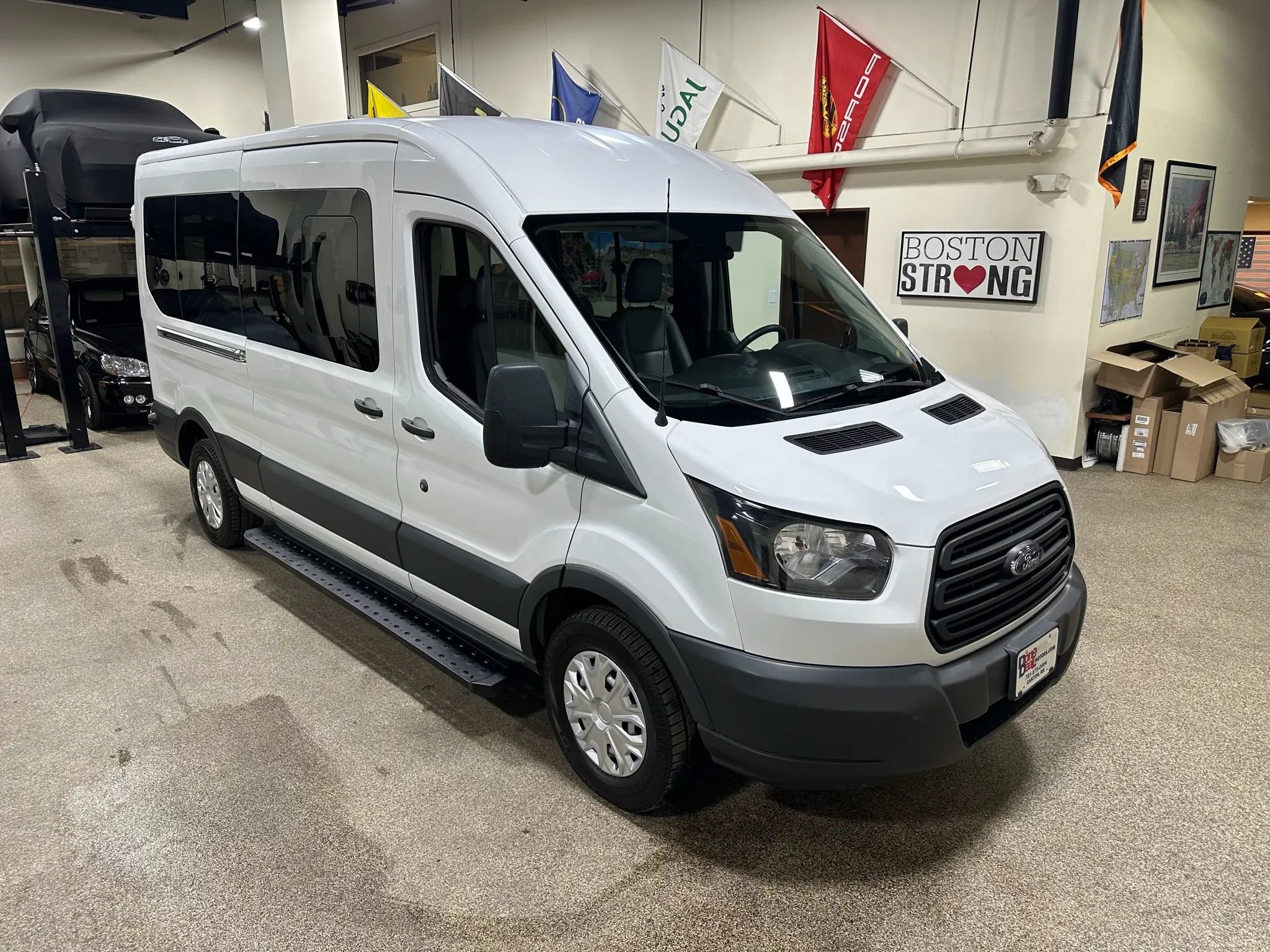 Used 2015 Ford Transit 250 148 Medium Roof RWD image 6