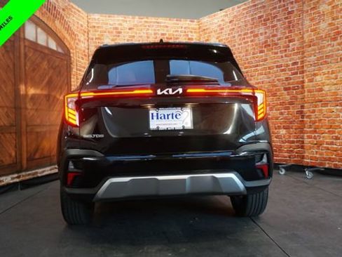 Used 2025 Kia Seltos EX w/ EX Sunroof Package image 6