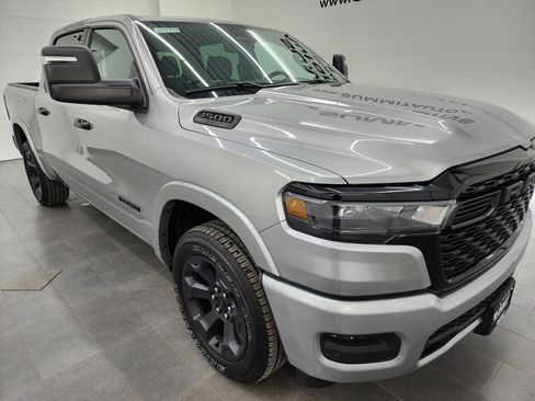 Used 2025 RAM 1500 Big Horn AWD/4WD image 2