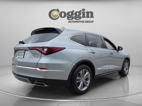 New 2026 Acura MDX SH-AWD image 5