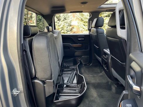 Used 2017 Chevrolet Silverado 1500 High Country image 45