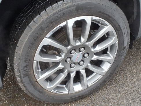 Certified 2021 GMC Acadia Denali w/ Denali Ultimate Package image 8