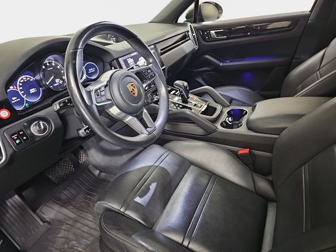 Used 2020 Porsche Cayenne E-Hybrid Coupe AWD/4WD image 19
