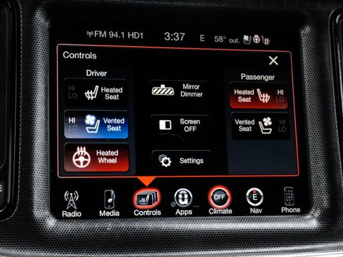 Used 2015 Dodge Challenger R/T Scat Pack w/ Scat Pack Appearance Package image 31