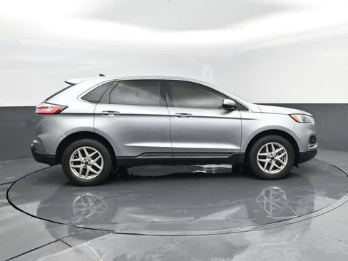 Used 2024 Ford Edge SEL w/ Convenience Package AWD/4WD image 4