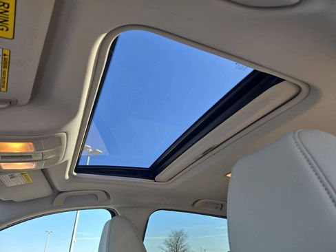 Used 2017 MAZDA CX-5 Touring w/ Preferred Equipment Package image 18