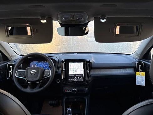 New 2026 Volvo XC40 B5 Plus image 13