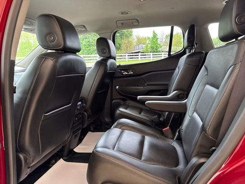 Used 2017 GMC Acadia SLT AWD/4WD image 30