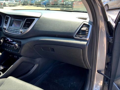 Used 2017 Hyundai Tucson SE FWD image 17