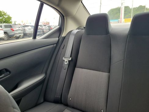 Used 2024 Nissan Sentra SV w/ Trunk Package FWD image 5