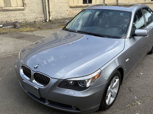 Used 2007 BMW 530xi Sedan AWD/4WD image 27
