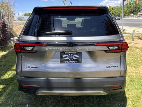 Used 2025 Toyota Grand Highlander AWD Hybrid image 8