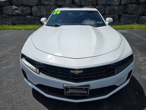 Used 2024 Chevrolet Camaro LT RWD image 9