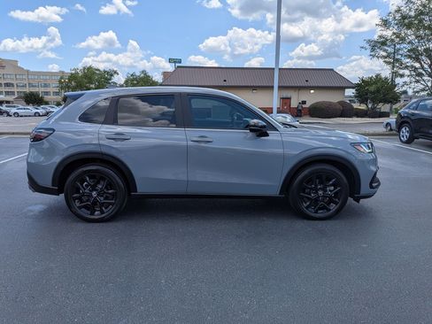 Used 2024 Honda HR-V Sport image 2