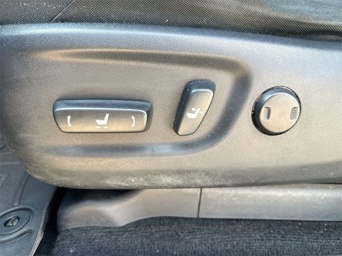 Used 2014 Toyota 4Runner SR5 image 14