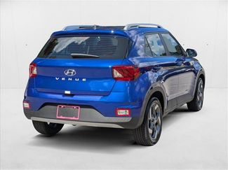 New 2025 Hyundai Venue Limited video 2