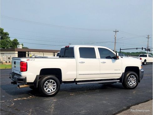Used 2018 Chevrolet Silverado 2500 LTZ w/ Duramax Plus Package AWD/4WD image 12