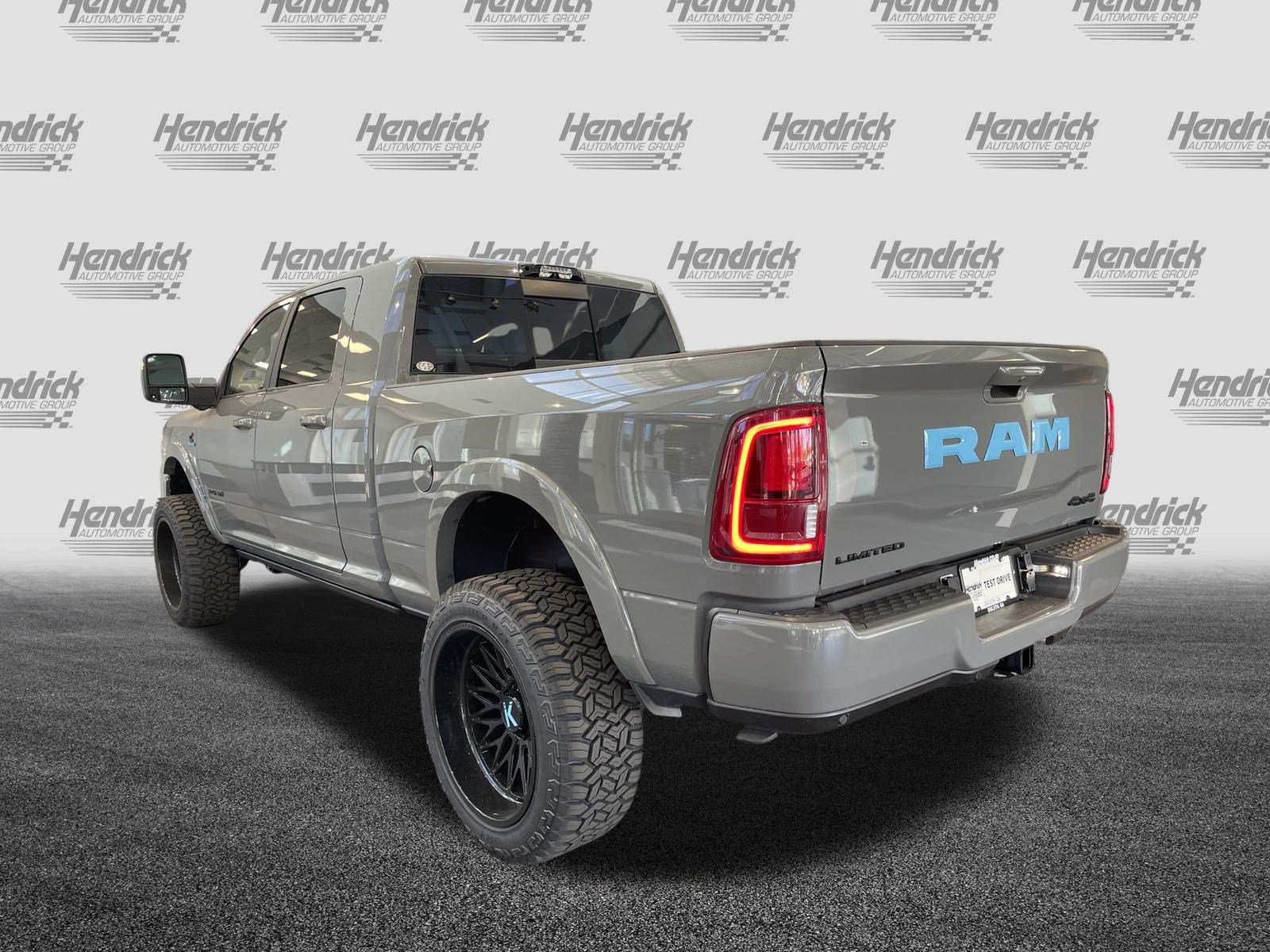 Used 2026 RAM 2500 Limited AWD/4WD image 8