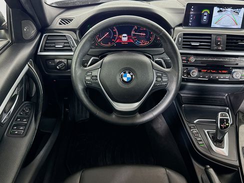 Used 2018 BMW 330i Sedan w/ Executive Package RWD image 16