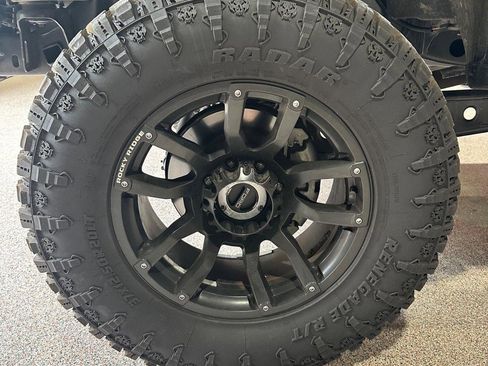 Used 2019 Ford F250 Lariat w/ Lariat Ultimate Package AWD/4WD image 12
