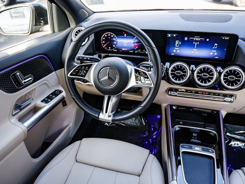 Used 2025 Mercedes-Benz GLA 250 image 14