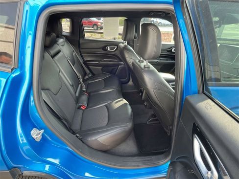 Used 2022 Jeep Compass Altitude image 34