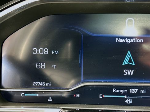 Used 2023 Chevrolet Silverado 1500 LT image 18