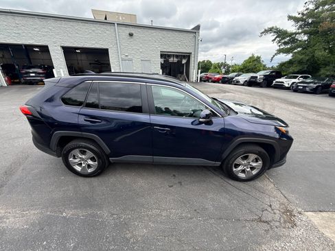 Used 2025 Toyota RAV4 XLE AWD/4WD image 1