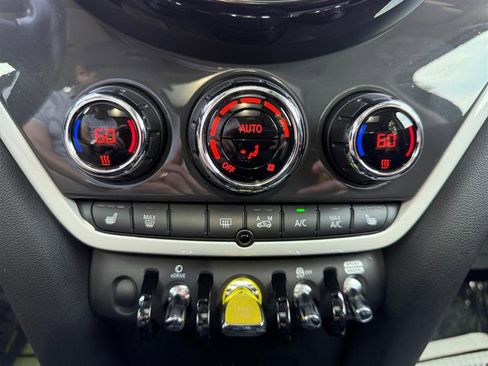 Used 2019 MINI Cooper Countryman SE w/ Premium Package image 23