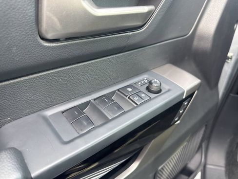 Used 2022 Toyota Tundra Limited image 6