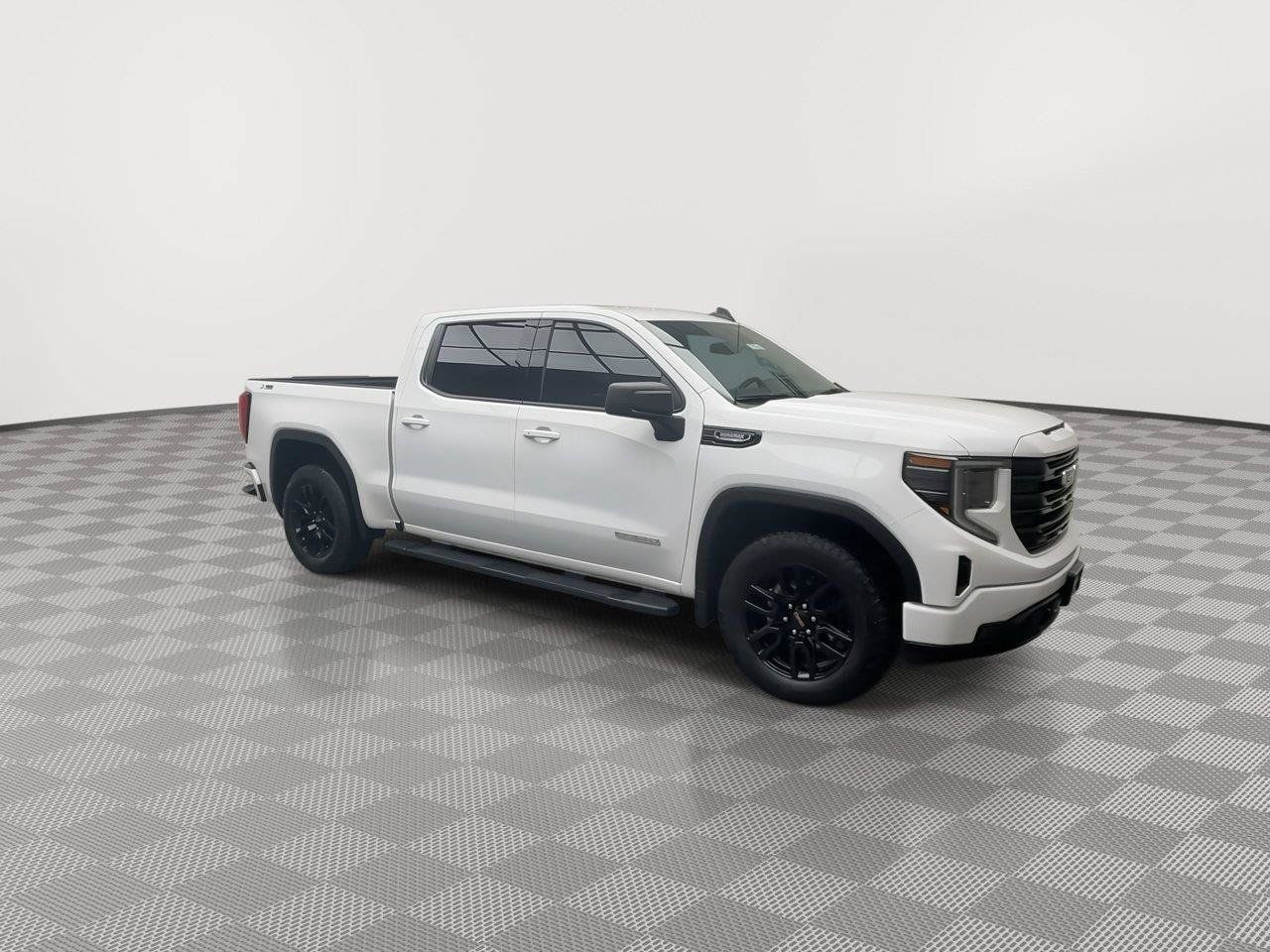 Certified 2024 GMC Sierra 1500 Elevation w/ LPO, Elevation Black Package AWD/4WD image 43