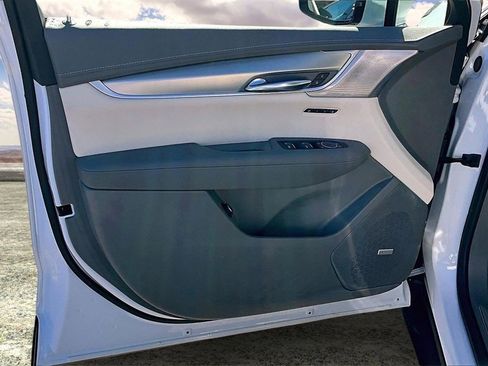 Certified 2022 Cadillac XT5 Premium Luxury image 20