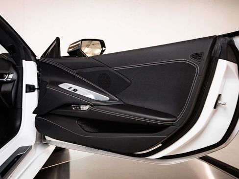 Used 2022 Chevrolet Corvette Stingray Coupe RWD image 26