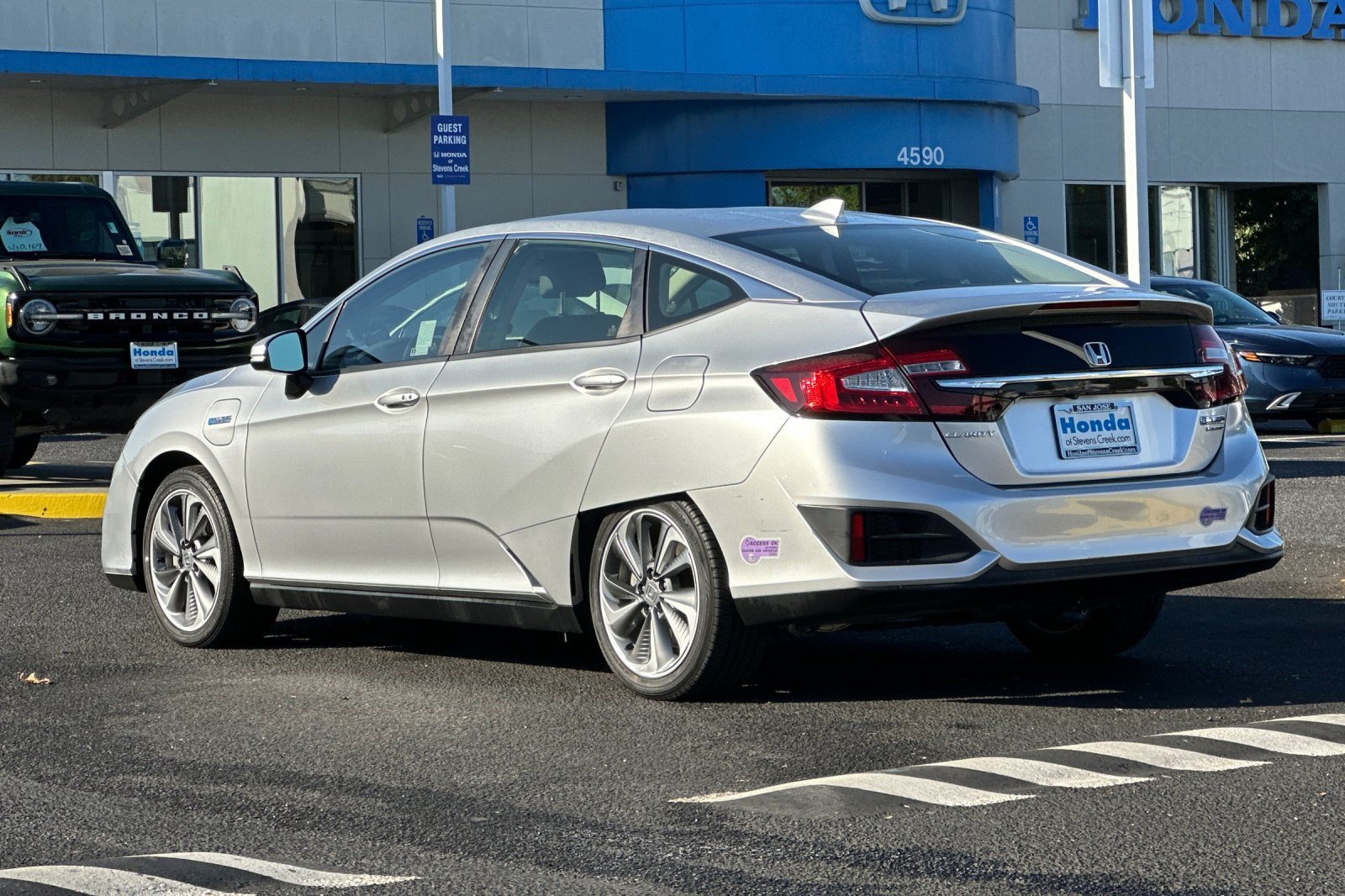 Used 2018 Honda Clarity Touring image 3