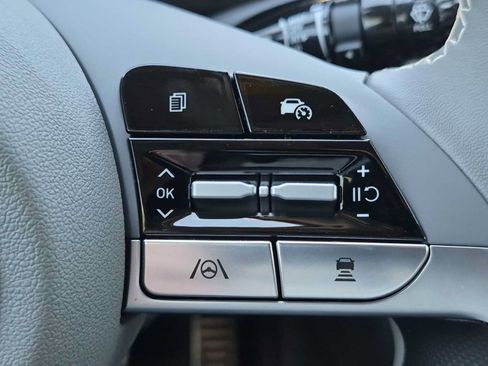 New 2026 Hyundai Elantra SEL Sport FWD image 24