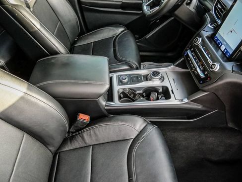 Used 2020 Ford Explorer ST w/ Premium Technology Package AWD/4WD image 18