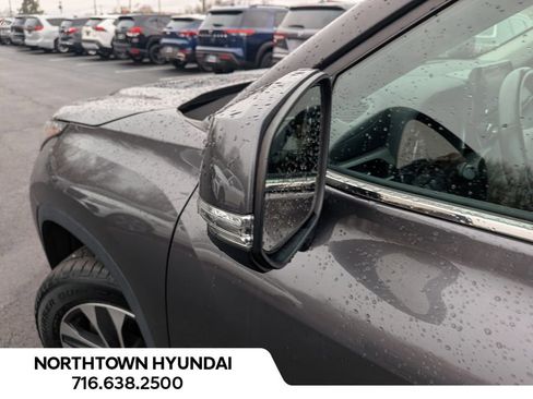 Used 2022 Toyota Highlander XLE image 45