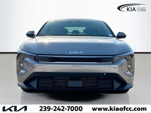 New 2025 Kia K4 LXS image 8