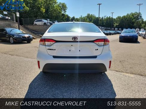 Used 2024 Toyota Corolla LE FWD image 4