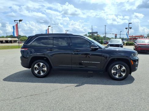 Used 2024 Jeep Grand Cherokee Limited 4xe AWD/4WD image 6